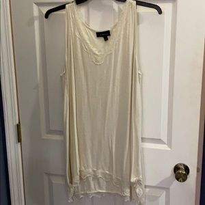 Long tank top lace neckline